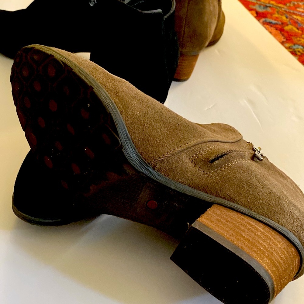 🍁🍂🍁✏️Two! YES! Two pair of suede fall booties! 🍁🍂🍁🍂🍁one price! - Picture 3 of 7